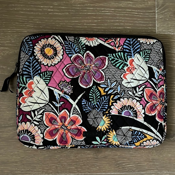 Vera Bradley Tablet/iPad Organizer Kauai Floral Print 14” x 10.5” - Picture 1 of 4